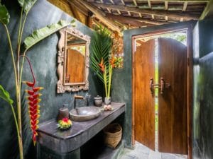 Spring Water Bungalow - Bathroom